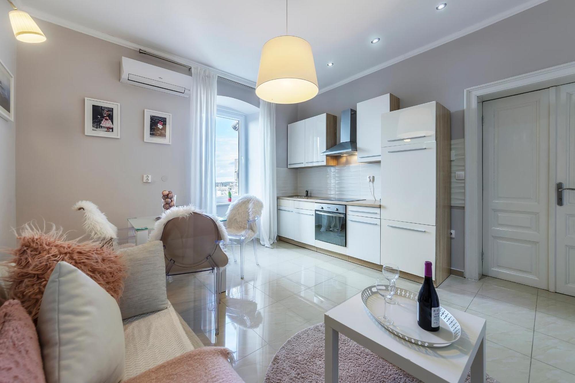 Captain Emo City Apartments Pula Dış mekan fotoğraf