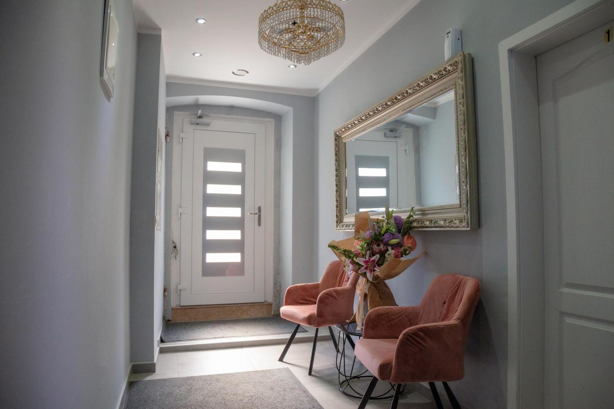 Captain Emo City Apartments Pula Dış mekan fotoğraf